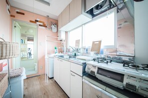 Private kitchen - OTARU SHIKKUI COTTAGE  (Otaru)