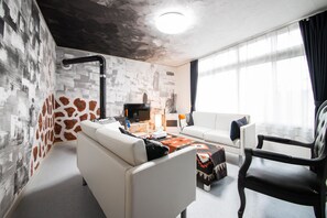 Basic Apartment | 10 bedrooms, desk, iron/ironing board, free WiFi - OTARU SHIKKUI COTTAGE  (Otaru)