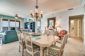 Dining - NEW LISTING! Beach Colony West 9B - Indoor Pool - HASSLE-FREE CHECK OUT (Perdido Key)