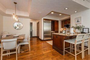 Dining - Ski In/Out Northstar Condo (Truckee)