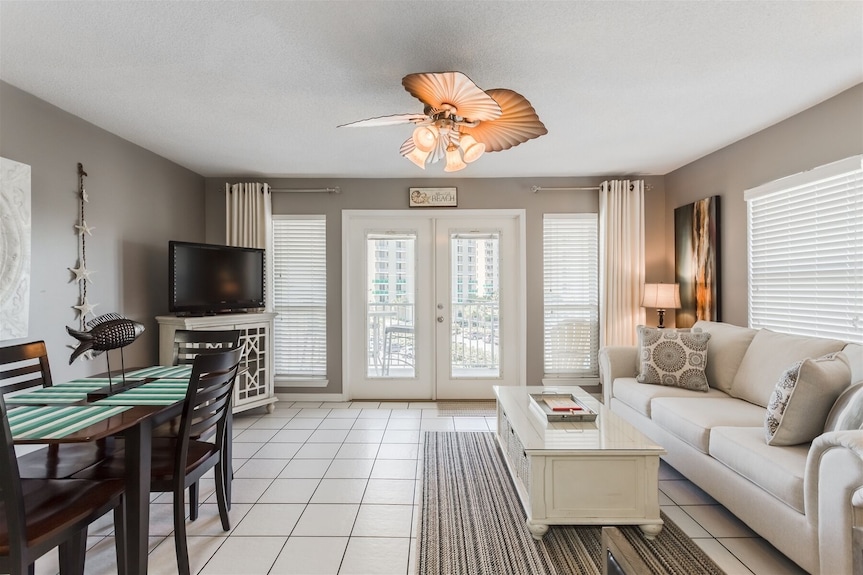 New Listing! Grand Caribbean 417w Condo 50 Yards From The Beach - No Hassle Ch - Perdido Key, FL