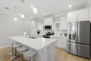 Fridge, microwave, oven, stovetop - NEW LISTING! Lost Key Golf & Beach Club ~Kokomo - NO HASSLE CHECK OUT (Pensacola)