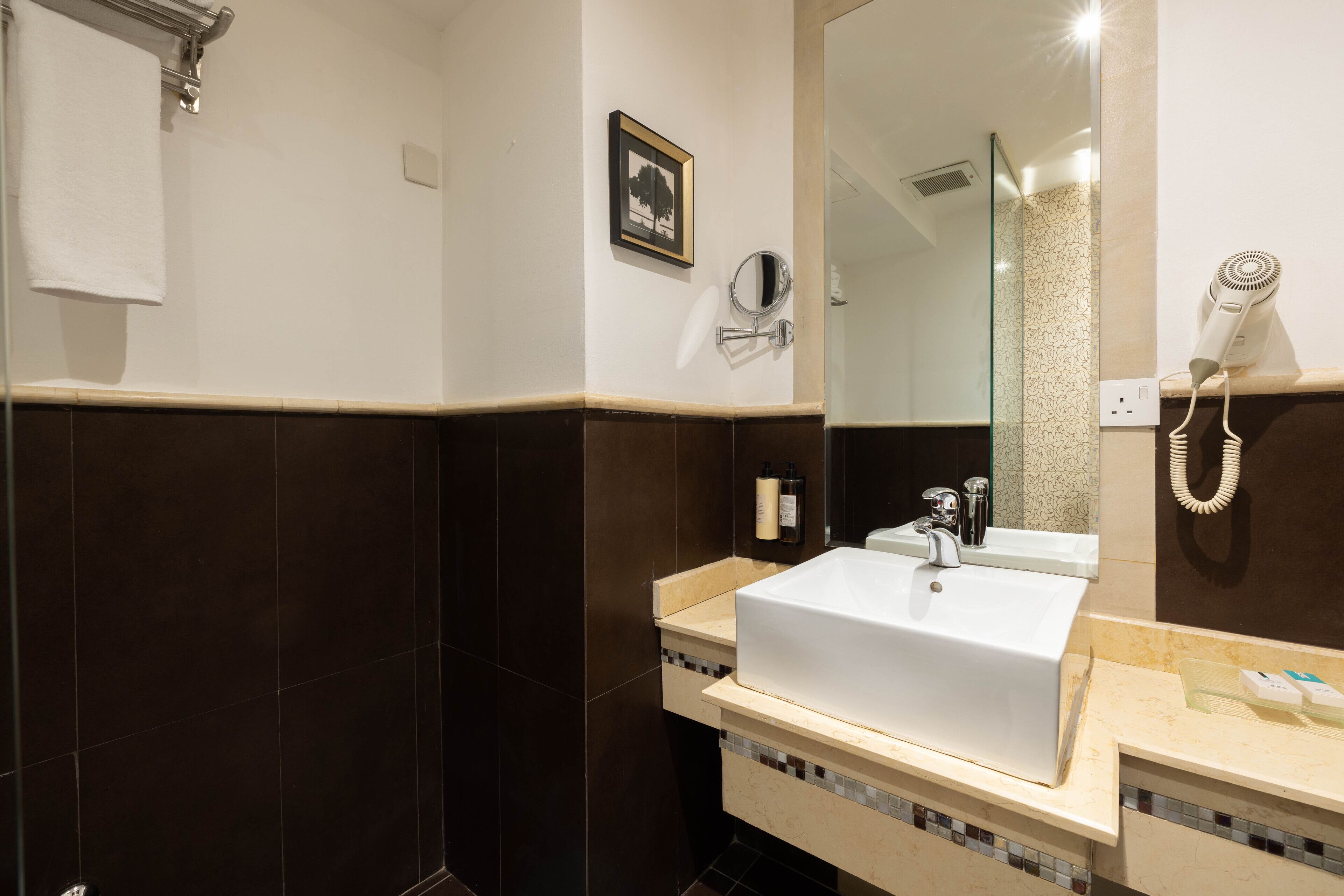 Photo - Mira Business Hotel