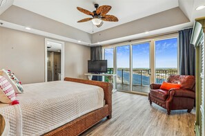 5 chambres, accès au Wi-Fi (inclus), literie fournie