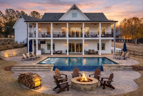 7 Bedrooms • King Suites • Heated Pool • Dock • Kayaks