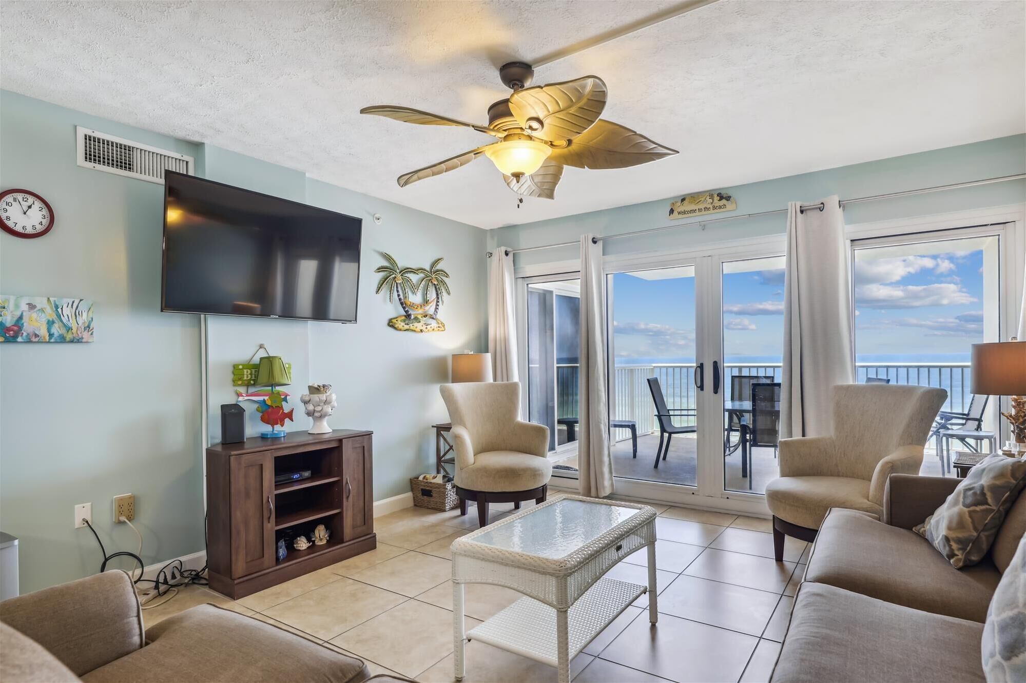 Sandy Key 4th floor -Beachfront view -NO HASSLE CHECK OUT