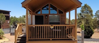 Cozy Loft Cabin 2 bed Loft 1 Bath Fireplace & Hot Tub w/ Water splash pad # 9