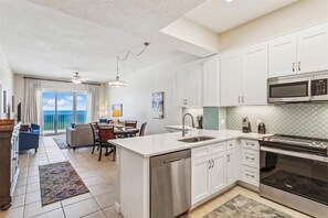 冰箱、微波炉、烤箱、炉灶