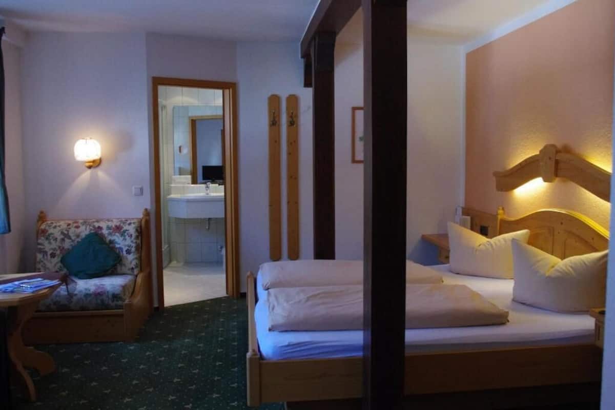 Doppia Classic | Una cassaforte in camera, una scrivania, Wi-Fi gratuito, lenzuola