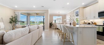 Cozy Modern Family-Friendly Home w. 5 Star Amenities