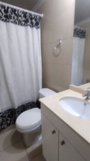 Dusche, Toilettenpapier