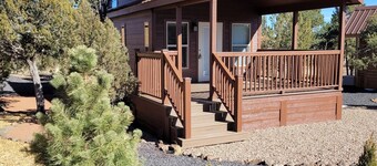 Park Model Cabin 2 Bed1 bath Bunk Beds central AC & New Hot tub, splash pad # 10