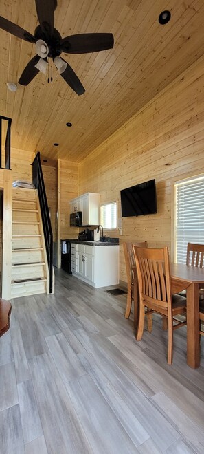 Dining - Park Model Cabin 2 Bed1 bath Bunk Beds central AC & New Hot tub, splash pad # 10 (Overgaard)