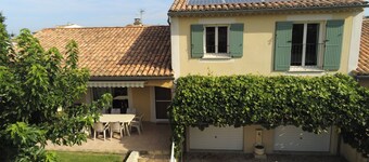 8-person villa with private pool at the foot of Mont Ventoux