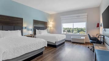 Ropa de cama de alta calidad, cubrecamas y escritorio