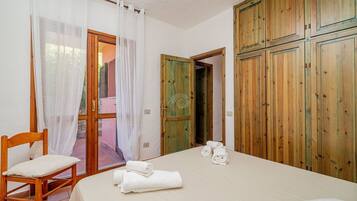 3 Schlafzimmer, Reisekinderbett, WLAN