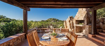 Villa Lilibeth: Costa Paradiso - Sardinia Unlimited