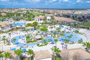 屋外プール、温水プール