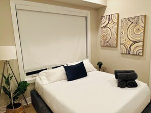 2 habitaciones, tabla de planchar con plancha, cuna de viaje y wifi