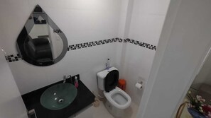Dusj og hårføner