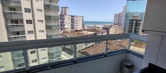 Complete apartment with sea view, 1 block from the beach and 1 parking space