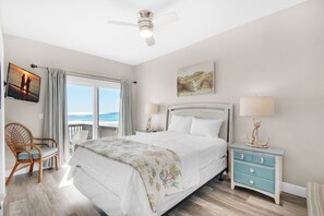 6 bedrooms, iron/ironing board, free WiFi, bed sheets