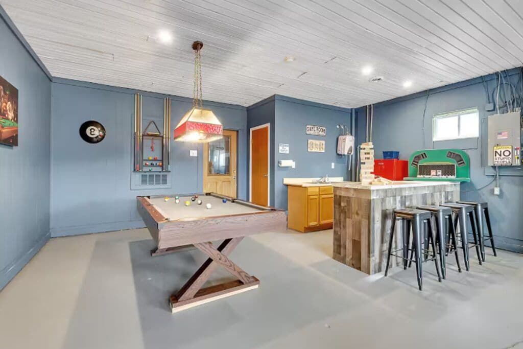 Game room
