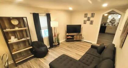 Spacious 3 bedroom apartment close to the City of