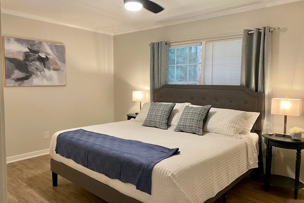 3 bedrooms, desk, iron/ironing board, free WiFi