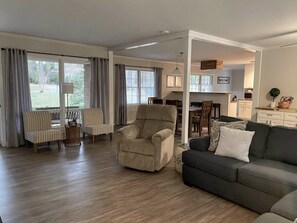 Smart TV, fireplace, video games, printers