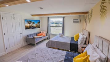 1 habitación, escritorio, tabla de planchar con plancha y wifi