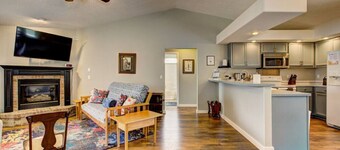 Hello Dolly! Star, ID near river and wineries!