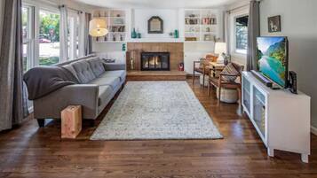 Smart TV, fireplace, video games, books