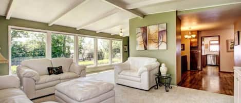 Smart TV, fireplace, books