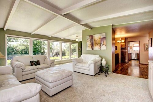 Mountain View Retreat-5BR! 7Beds! 4Bath