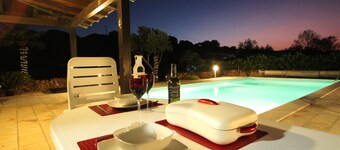 Puglia Paradise - JUST FOR TW0 - 10x5m PRIVATE POOL, Air-Con in the countryside