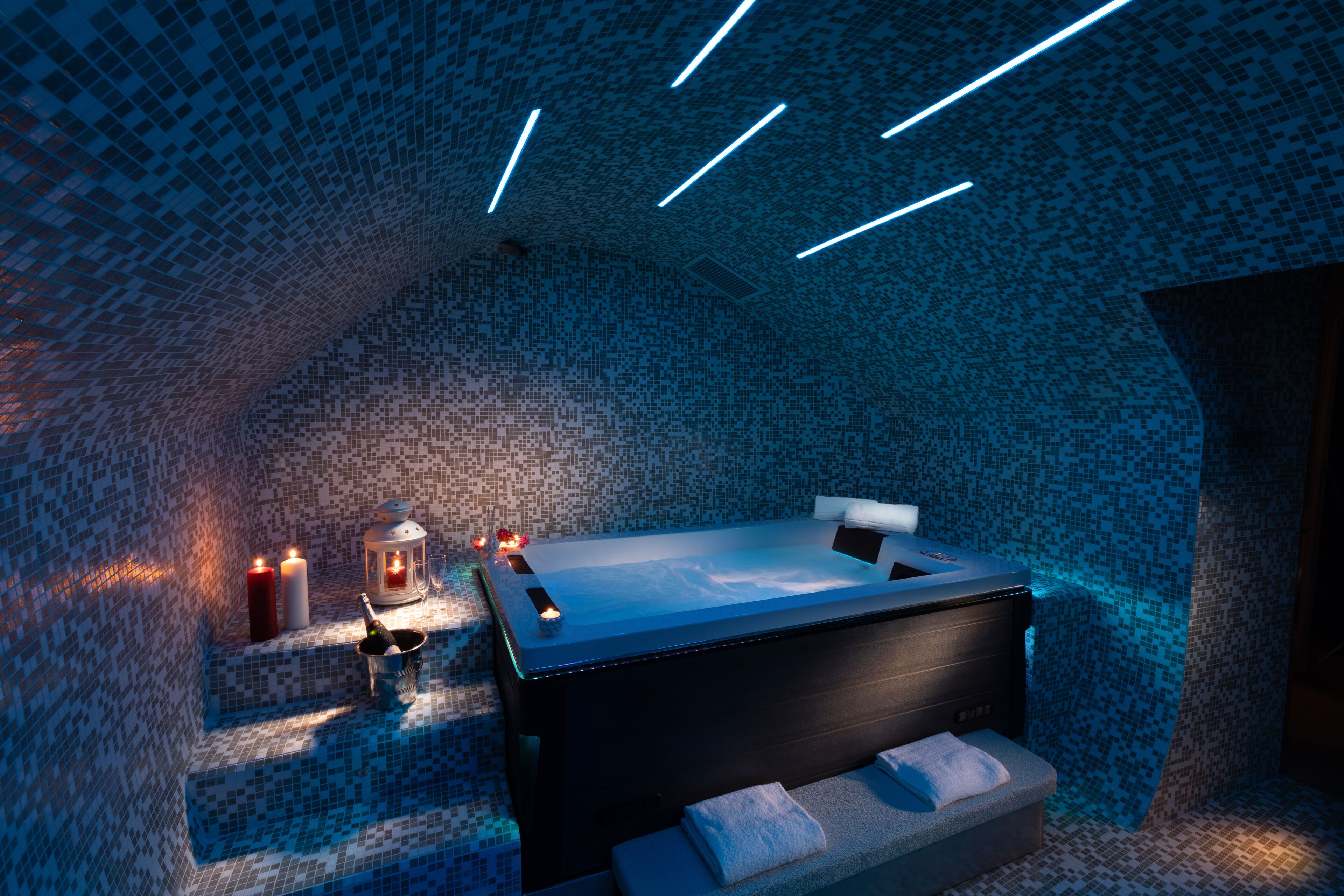 Bastu, bubbelpool och ångbastu