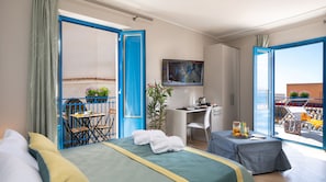 Exclusive-Doppelzimmer, Meerblick | Hochwertige Bettwaren, Minibar, Zimmersafe, Schreibtisch