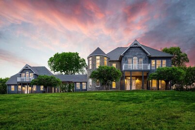 Resort backyard | Pool | Game Room | Basketball