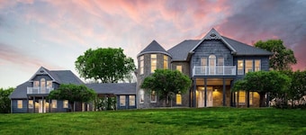 Resort backyard | Pool | Game Room | Basketball
