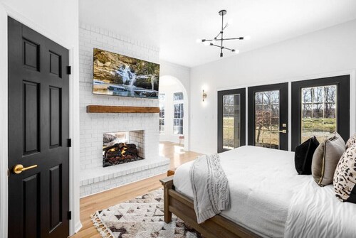 Resort backyard | Pool  & Hot Tub| Game Room | Basketball