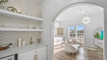 Dusch, hÄrtork, handdukar och tvÄl