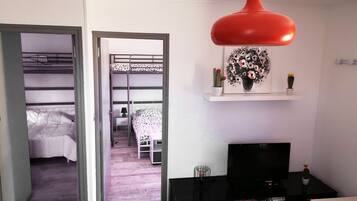 2 chambres, fer et planche Ă repasser, lit parapluie, Wi-Fi gratuit