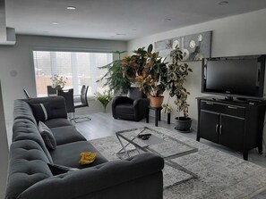 スマートテレビ、暖炉