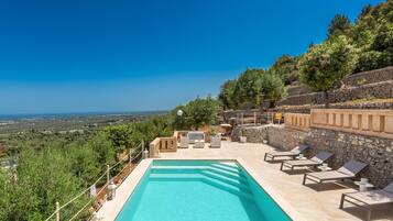 Piscina stagionale all'aperto