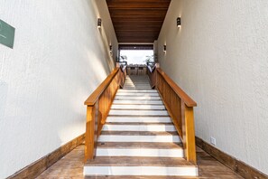Staircase - Anoa Maresias Studios (São Sebastião)