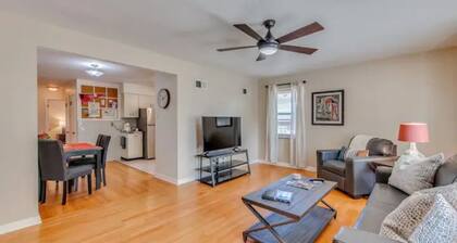 Spacious | Quiet | 1 bedroom duplex w free parking!