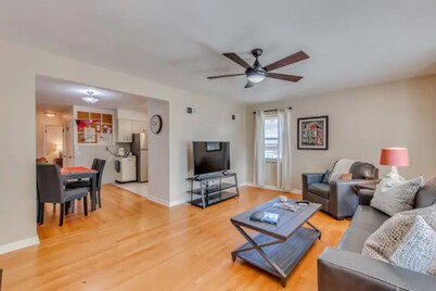 Spacious | Quiet | 1 bedroom duplex w free parking!
