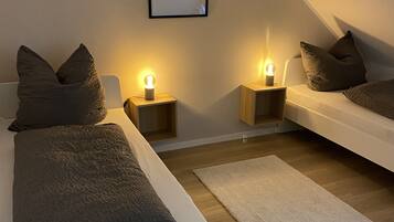 2 bedrooms, travel crib, free WiFi, bed sheets