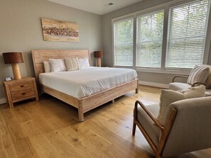 6 bedrooms, iron/ironing board, travel cot, WiFi